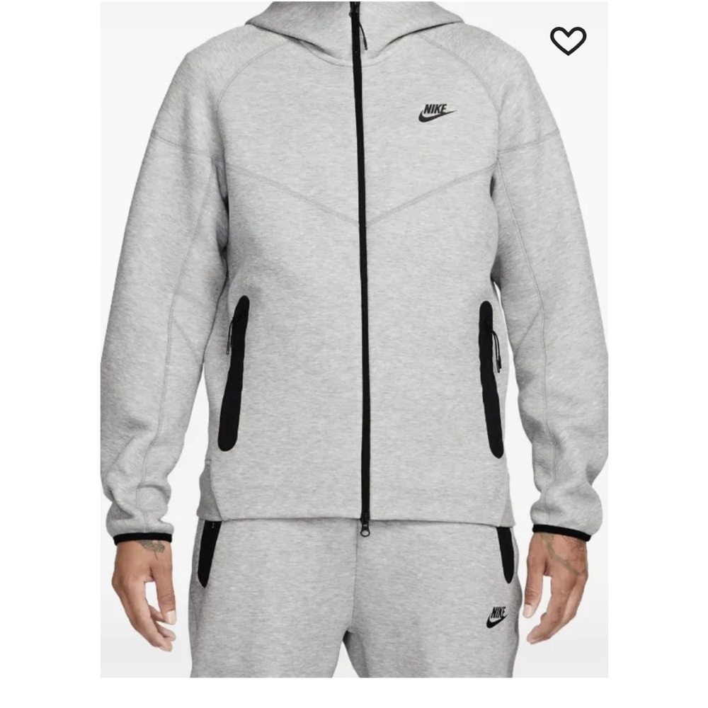 Nike Sportswear Tech Fleece Windrunner Full-Zip Hoodie - Picture 9 of 13